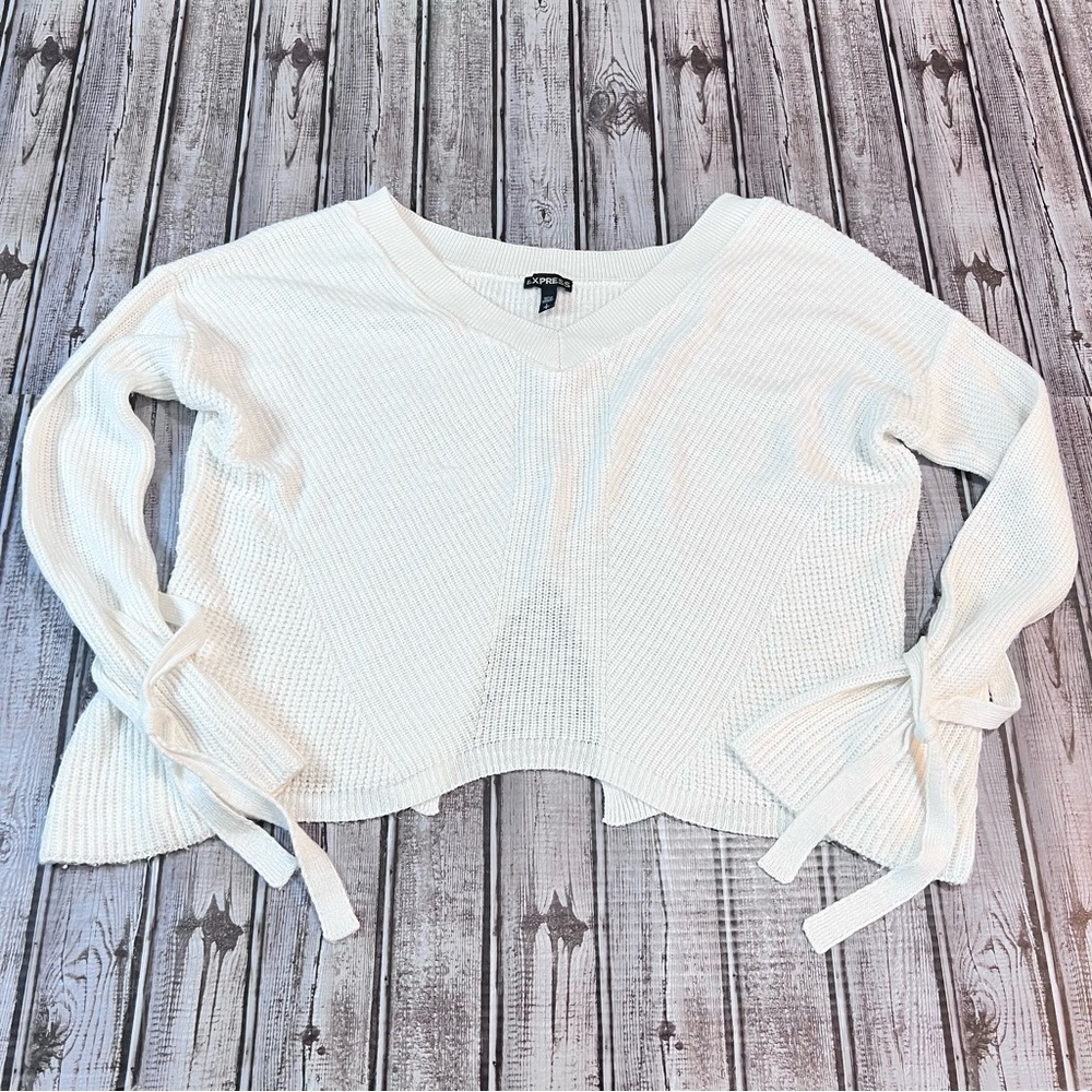 Express White Knit Cropped Sweater size Small *